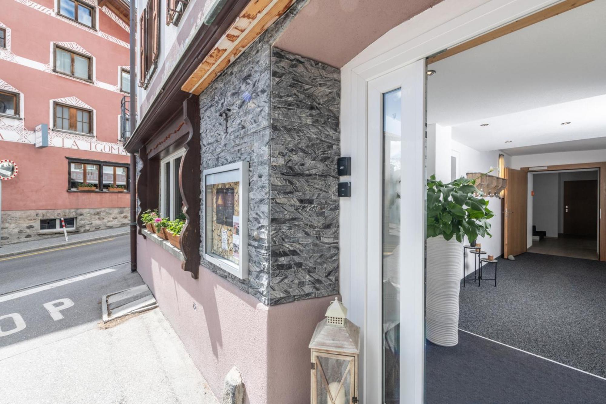 Hotel La Tgoma - Aktiv erholen und geniessen Lenz Exterior foto